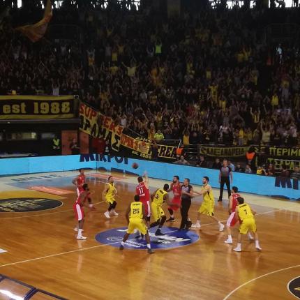 aris_oly_jumpball.jpg