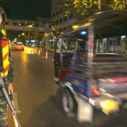 Ταϊλάνδη: Άρση της απαγόρευσης κυκλοφορίας αποφάσισε η χούντα