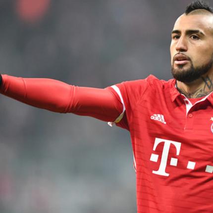 arturovidal.jpg