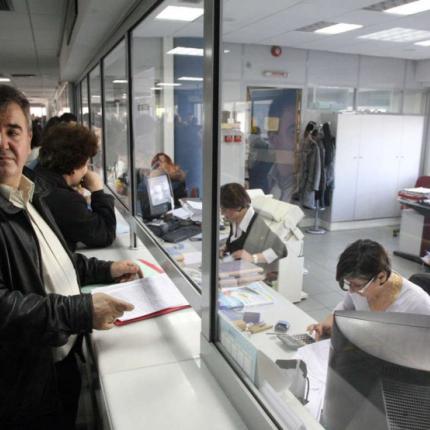 Στον πάγο 40.000 εφάπαξ μέχρι τον Μάιο 