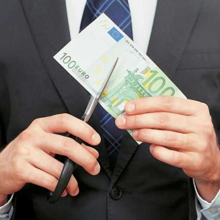 ΓΣΕΕ: Στο 50% έφθασε η μείωση των μισθών στον ιδιωτικό τομέα