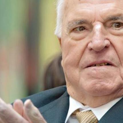 "Λάθος η ένταξη της Ελλάδας στο ευρώ" υποστηρίζει ο Χέλμουτ Κόλ