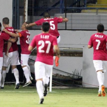 Ούτε η βροχή σταμάτησε τον Αστέρα, κέρδισε  2-0 τον Πανιώνιο