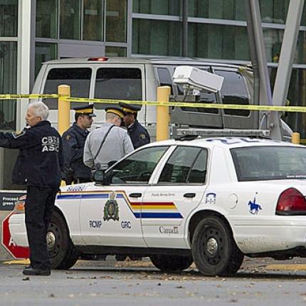 Ανθρωποκυνηγητό για 24χρονο που σκότωσε τρεις αστυνομικούς στον Καναδά