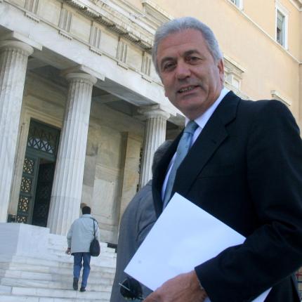 avramopoulos1.jpg