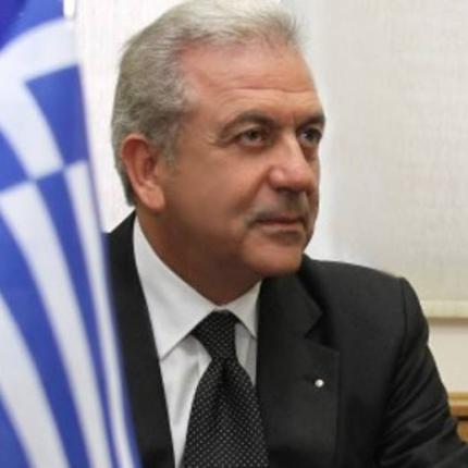 avramopoulos2.jpg