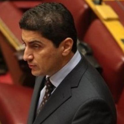 aygenakis_3.jpg