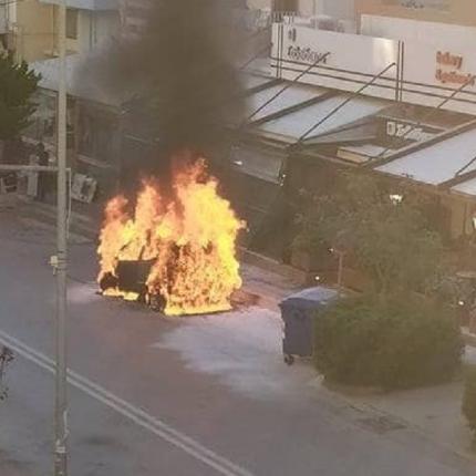 αυτοκίνητο φωτιά