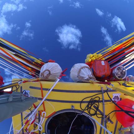 'Eσπασαν το υπερωκεάνιο ρεκόρ με αερόστατο ξεπερνώντας τα 8.465 χλμ!