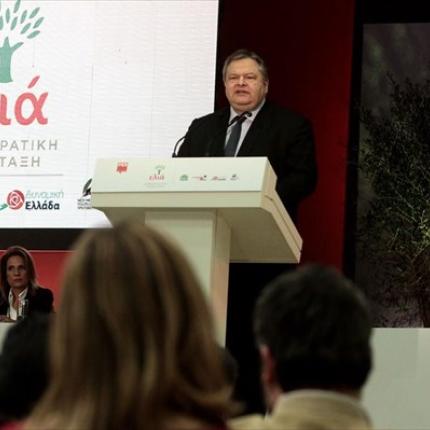 Με στίχους απαντά και πάλι ο Ευαγ. Βενιζέλος