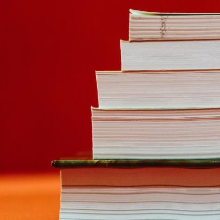 books-933333_12801-800x445.jpg