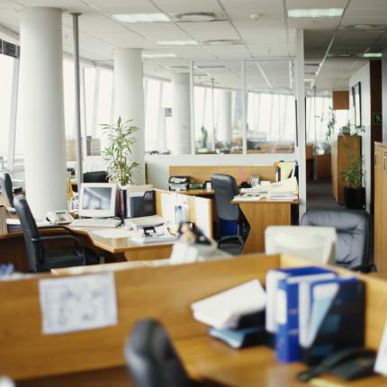 Μειώθηκαν οι προσλήψεις τον Σεπτέμβριο