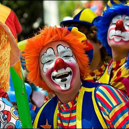 Ετοιμάζονται για τις αποκριές στον Άγιο Νικόλαο