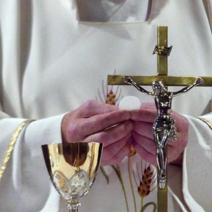 catholic_priest.jpg