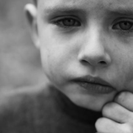 δακρυσμένο παιδί