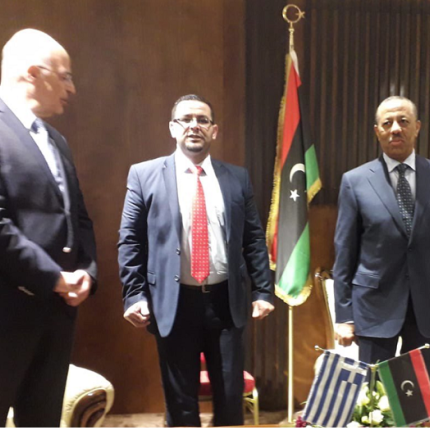 Στη Βεγγάλη ο Έλληνας ΥΠΕΞ