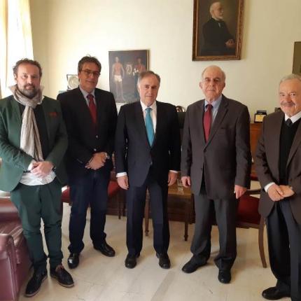 δημαρχος πρεσβης.jpg