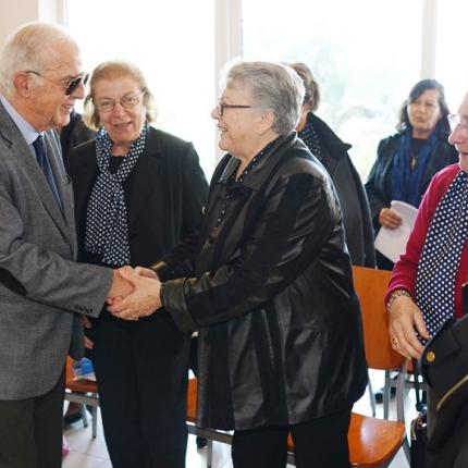 Στα ΚΑΠΗ ο Βασίλης Λαμπρινός