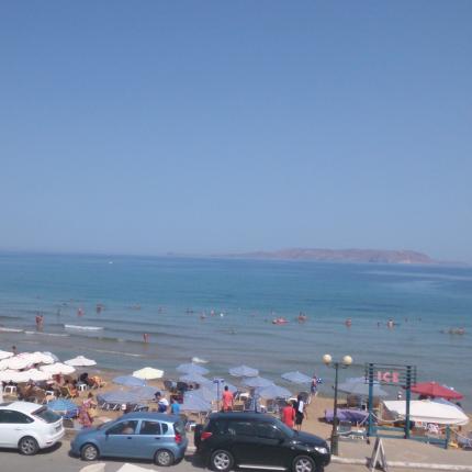 Πιένες γνωρίζουν πάλι σήμερα οι παραλίες της Κρήτης