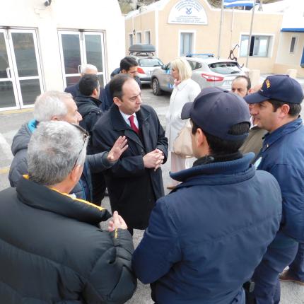 πλακιωτακης σαντορινη