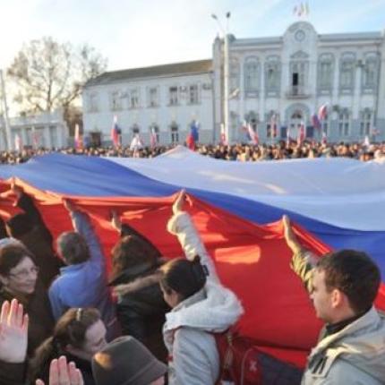 Οι Ρώσοι διαδήλωσαν για τη μεγάλη Ρωσία