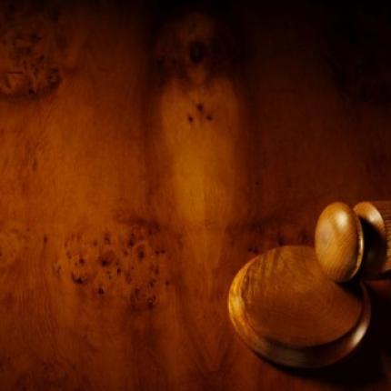 Στο εδώλιο ο 21χρονος για το βιασμό της ηλικιωμένης στη Μεσαρά