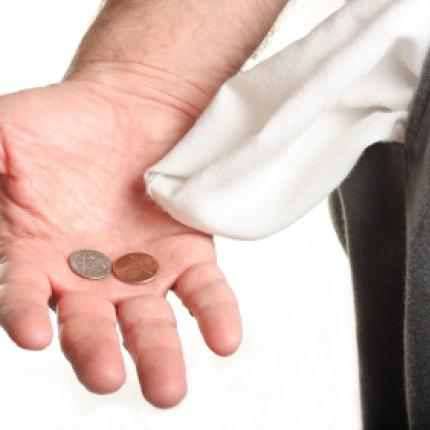 6 στους 10 δεν μπορουν να πληρώσουν φόρους και ασφάλεια