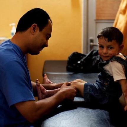 Οι Γιατροί Χωρίς Σύνορα καλούν το Ισραήλ να σταματήσει τον βομβαρδισμό αμάχων