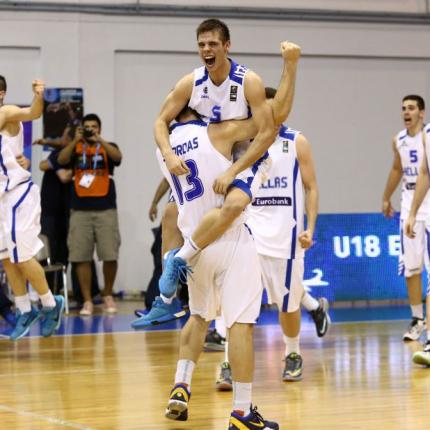 ethniki2.jpg