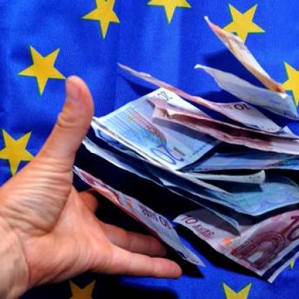50 εκατ. ευρώ για μικρά δημόσια έργα στην ελληνική περιφέρεια