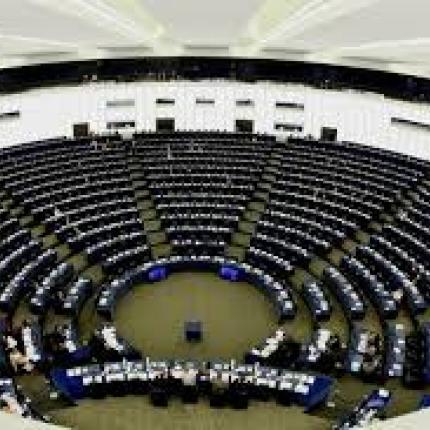 Στο Ευρωπαϊκό Κοινοβούλιο οι ομολογιούχοι
