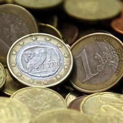 ΄Αιγκινγκερ: "Τελείως περιττή" η συζήτηση για την έξοδο της Ελλάδας από το ευρώ