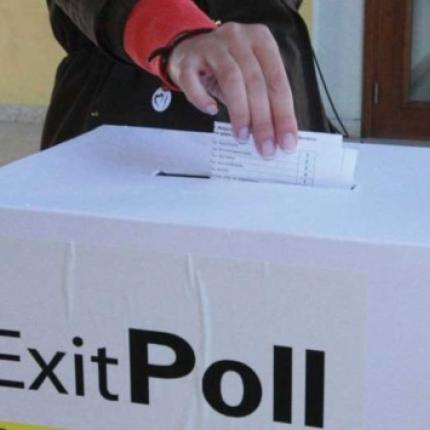 Την παρέμβαση για τα δήθεν έξιτ πολ σε ιστολόγια, ζητά η ΝΔ