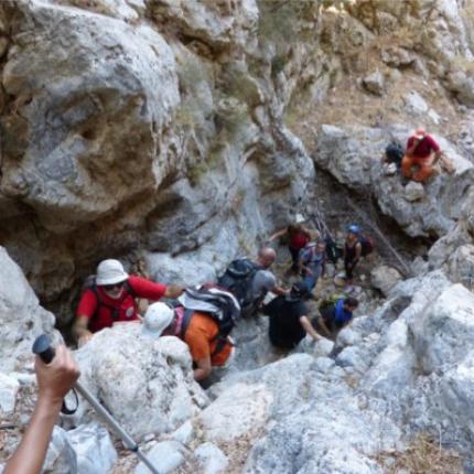 Σε άβατα φαράγγια, το τμήμα Κρήτης της Ελληνικής Σπηλαιολογικής Εταιρίας