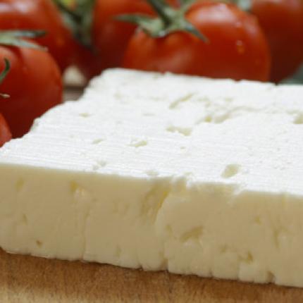 Καναδική εφημερίδα αρθρογραφεί για την ελληνική φέτα και την προστασία της από την ΕΕ