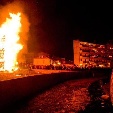 φλώρινα φωτιές χριστούγεννα