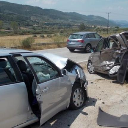 Βαρύς φόρος αίματος στην άσφαλτο - Τρεις νεκροί και πέντε τραυματίες σε λίγες ώρες από τροχαία