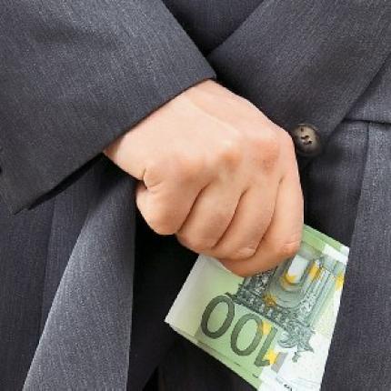 Πάλι για φοροδιαφυγή κατηγορεί τους Έλληνες ο Economist