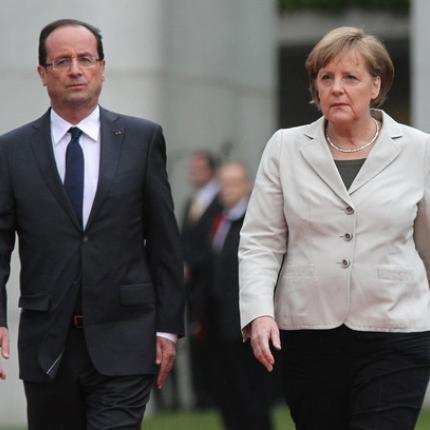 Αναβλήθηκε η προγραμματισμένη συνάντηση του προέδρου Ολάντ με τη Γερμανίδα καγκελάριο Μέρκελ