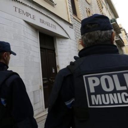 Δεν συνδέονται με την τρομοκρατία οι πέντε Τσετσένοι