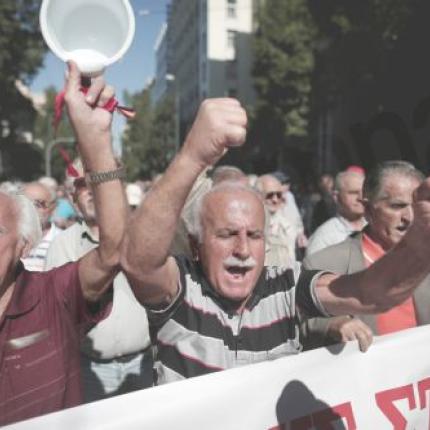 Κλειστό το κέντρο της Αθήνας από πορεία συνταξιούχων