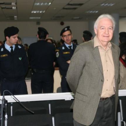 Επιστολή Γιωτόπουλου για τον Ξηρό - &quot;Εμφύλιος&quot; στη 17Ν
