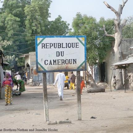 Το Καμερούν κλείνει τα σύνορα με τη Νιγηρία λόγω του Έμπολα