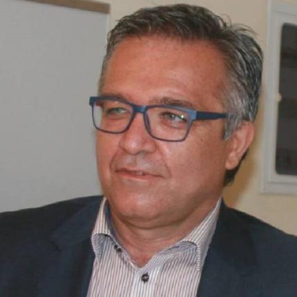 χάρης βαβουρανάκης