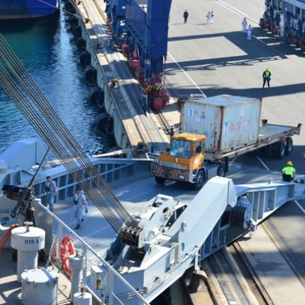 To Cape Ray σε απόσταση αναπνοής από την Κρήτη  -  Απίστευτο σήμα του κυβερνήτη του: "Ας δοκιμάσουμε τις αντιδράσεις των Κρητικών"