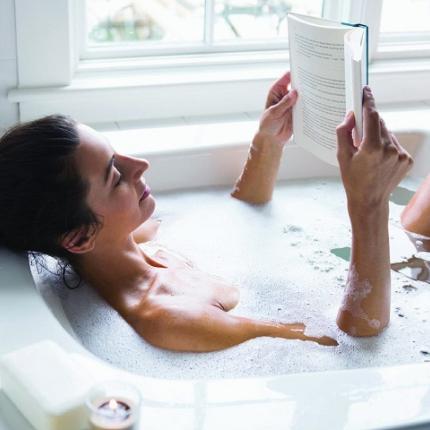 γυναίκα-μπάνιο