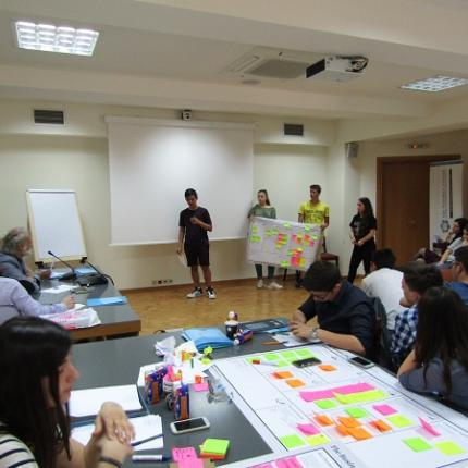 Επιχειρηματικότητα Εφηβοι