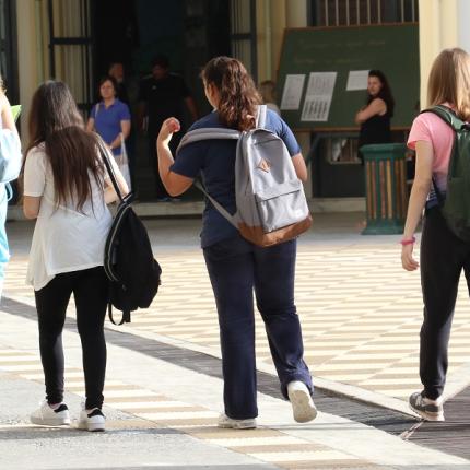 Επιστροφή στις τάξεις για τους μαθητές Γυμνασίου και Α' και Β' Λυκείου