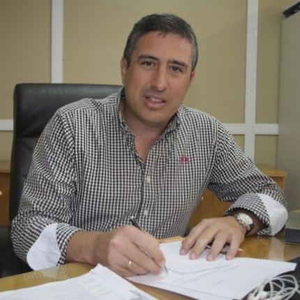 πέτρος ινιωτάκης
