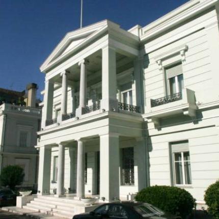 Τι απαντά το ελληνικό υπουργείο Εξωτερικών στις ... &quot;συστάσεις&quot; του Έρογλου